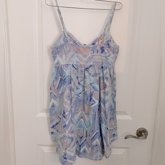 TNA Medium summer dress - Picture 2 of 3